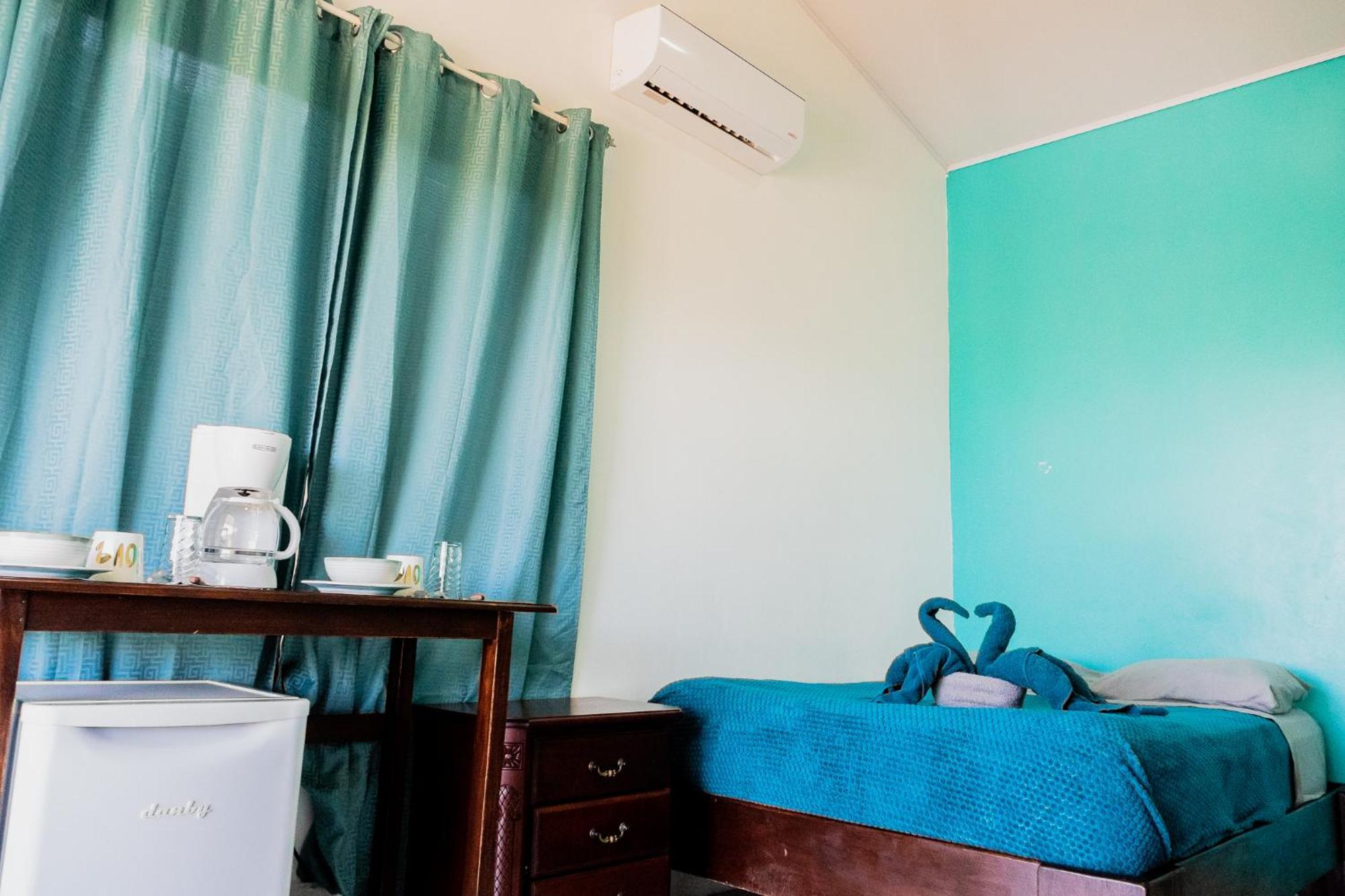 Puerto Viejo de Talamanca Ocean'S Breeze Apartment And Rooms מראה חיצוני תמונה