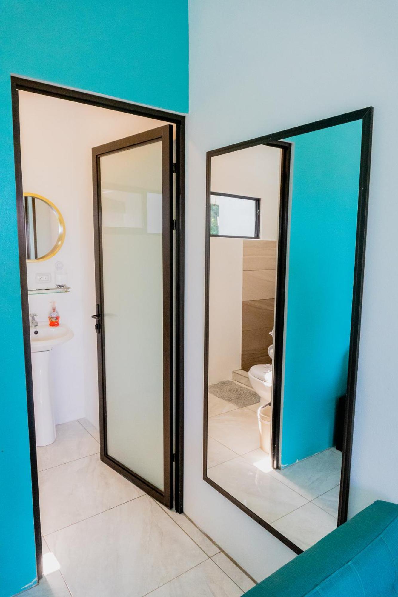 Puerto Viejo de Talamanca Ocean'S Breeze Apartment And Rooms מראה חיצוני תמונה